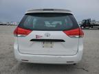 2014 Toyota Sienna  იყიდება Earlington-ში, KY - Front End