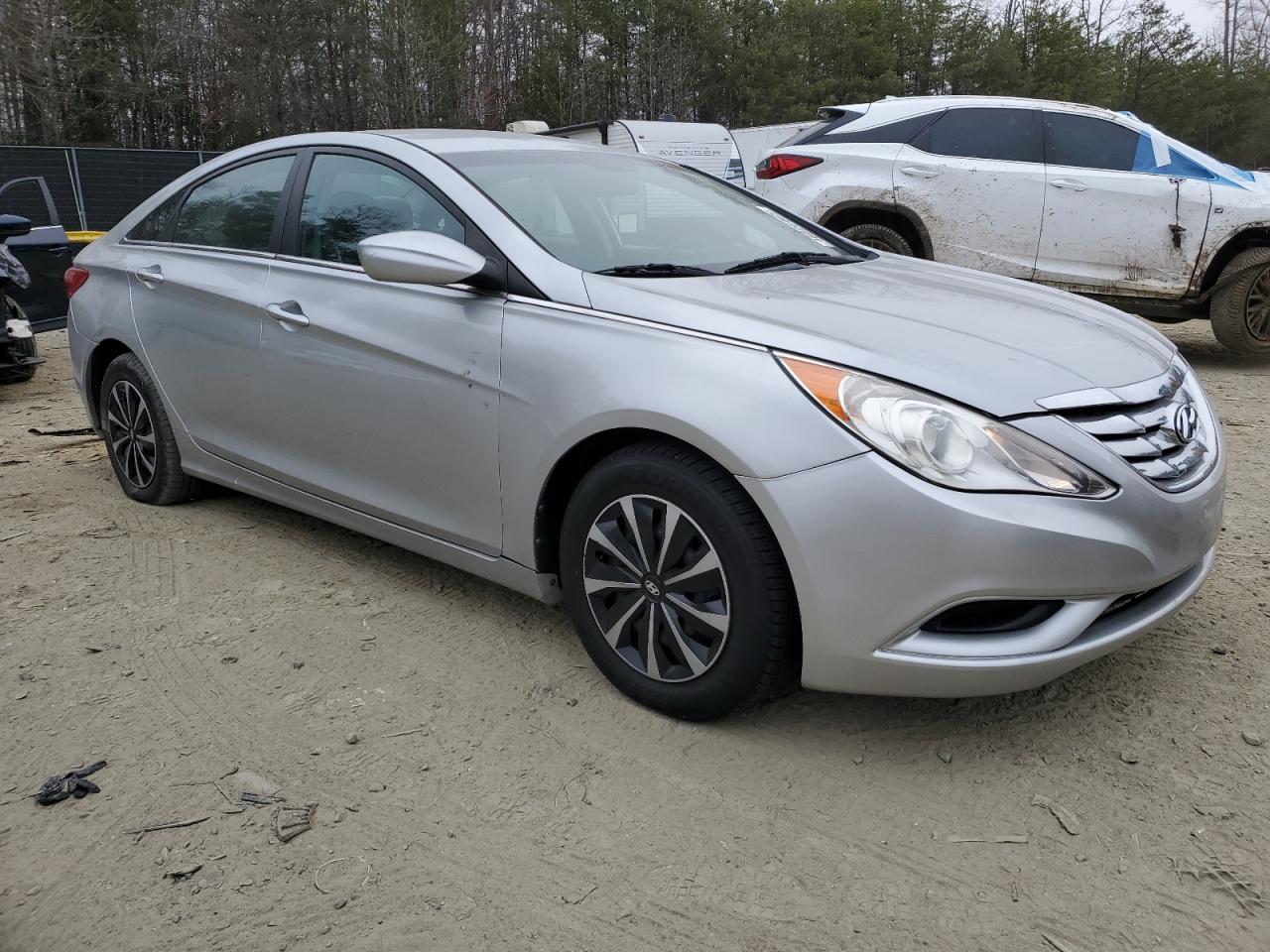 2012 Hyundai Sonata - Image 4