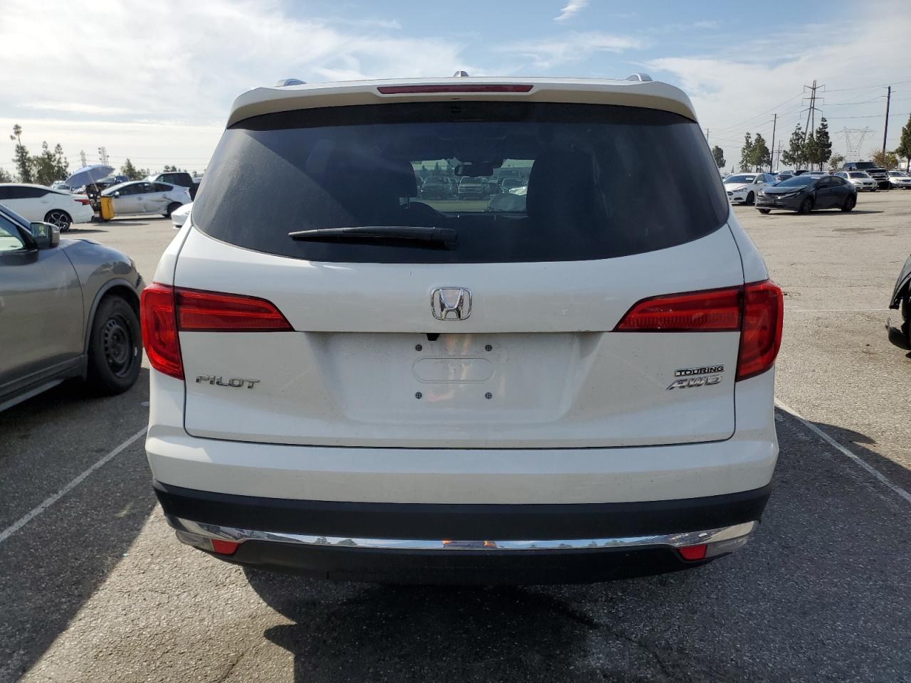 5FNYF6H91HB080607 HONDA PILOT 2017