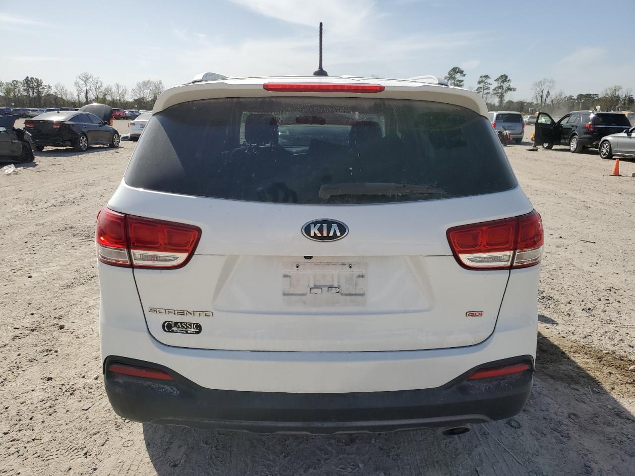 2017 Kia Sorento - Image 6