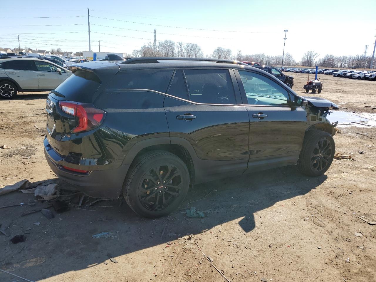 2022 GMC Terrain - Image 3