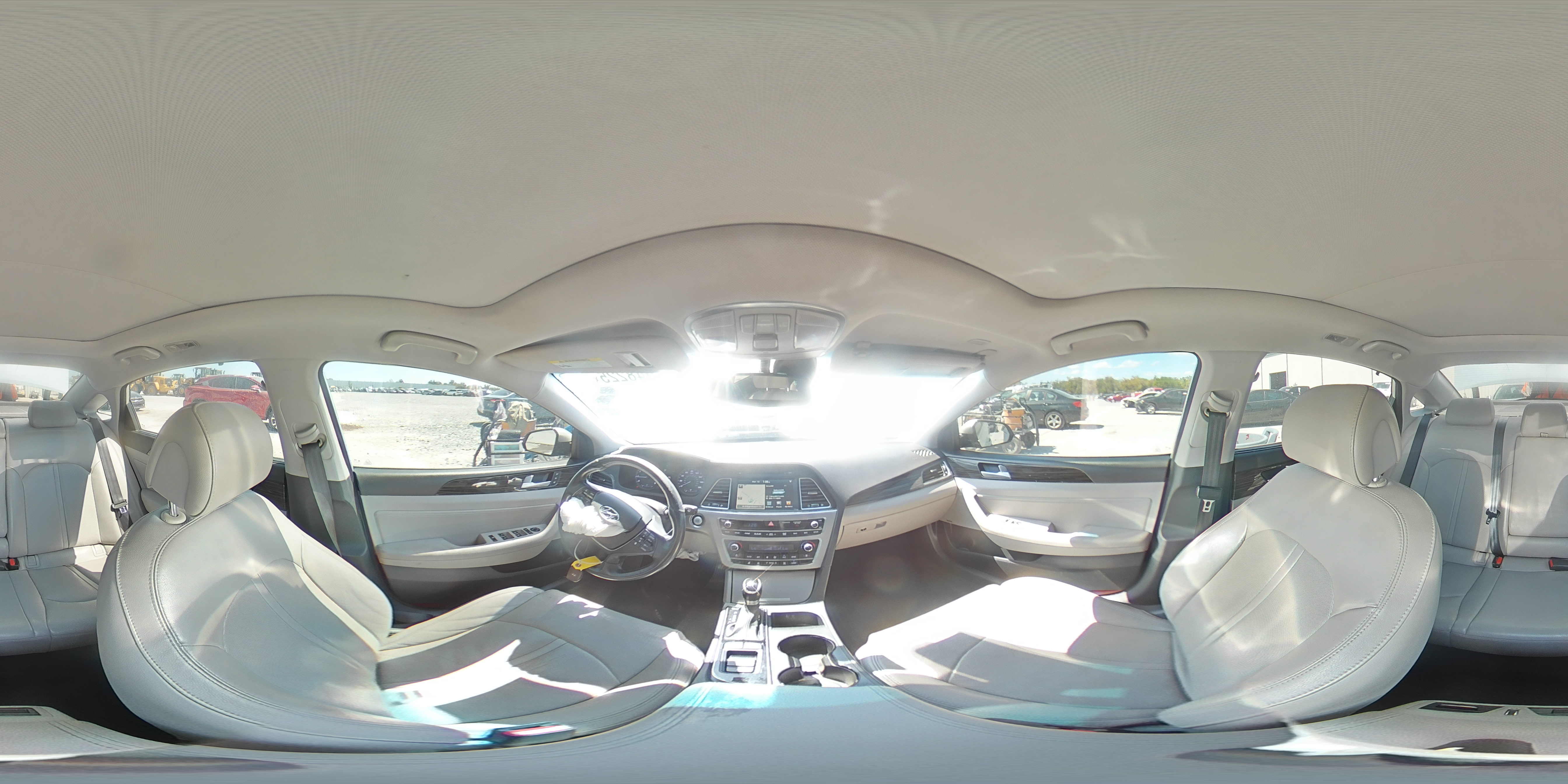 2015 Hyundai Sonata - Image 13