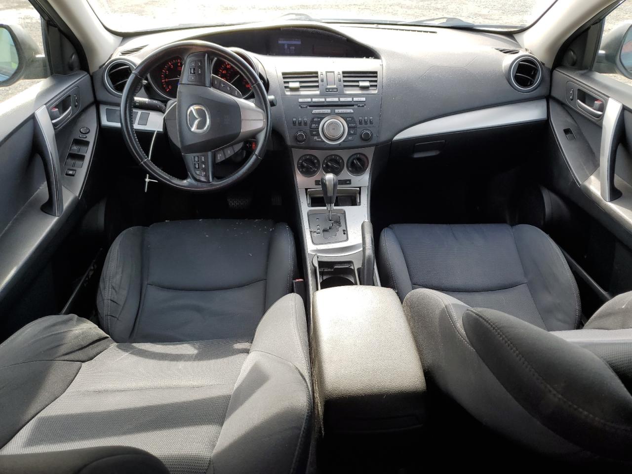 2011 Mazda 3 - Image 8