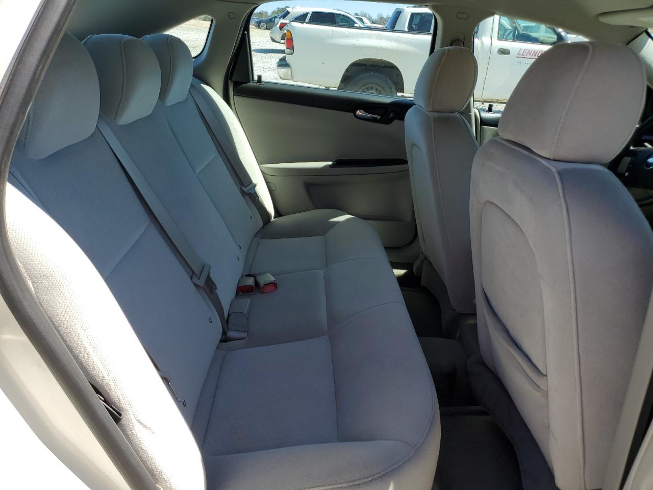 2008 Chevrolet Impala - Image 10