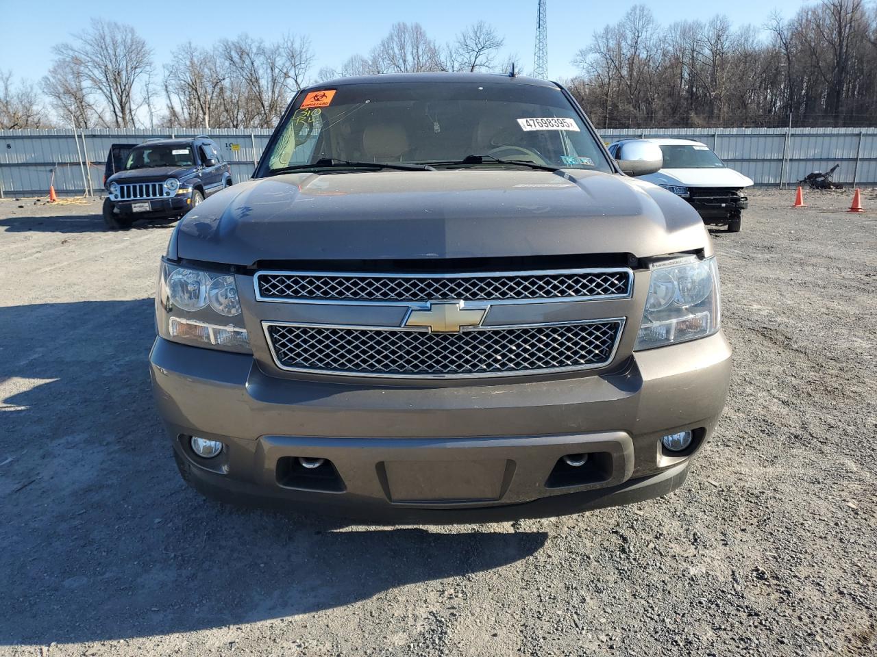 2011 Chevrolet Tahoe - Image 5