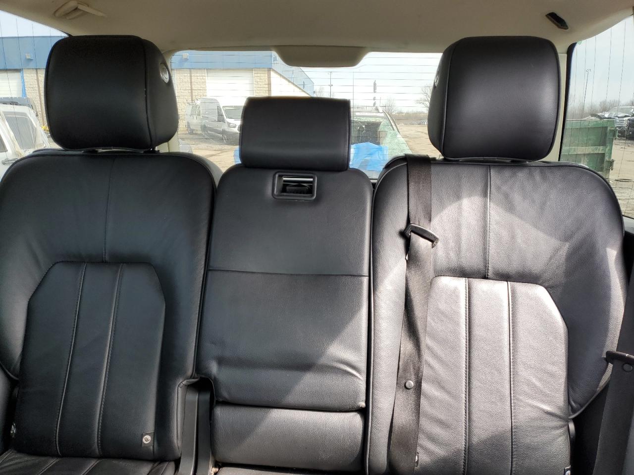 2012 Land Rover Range Rover - Image 10