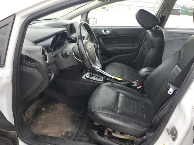 Hatchbacks FORD FIESTA 2014 White