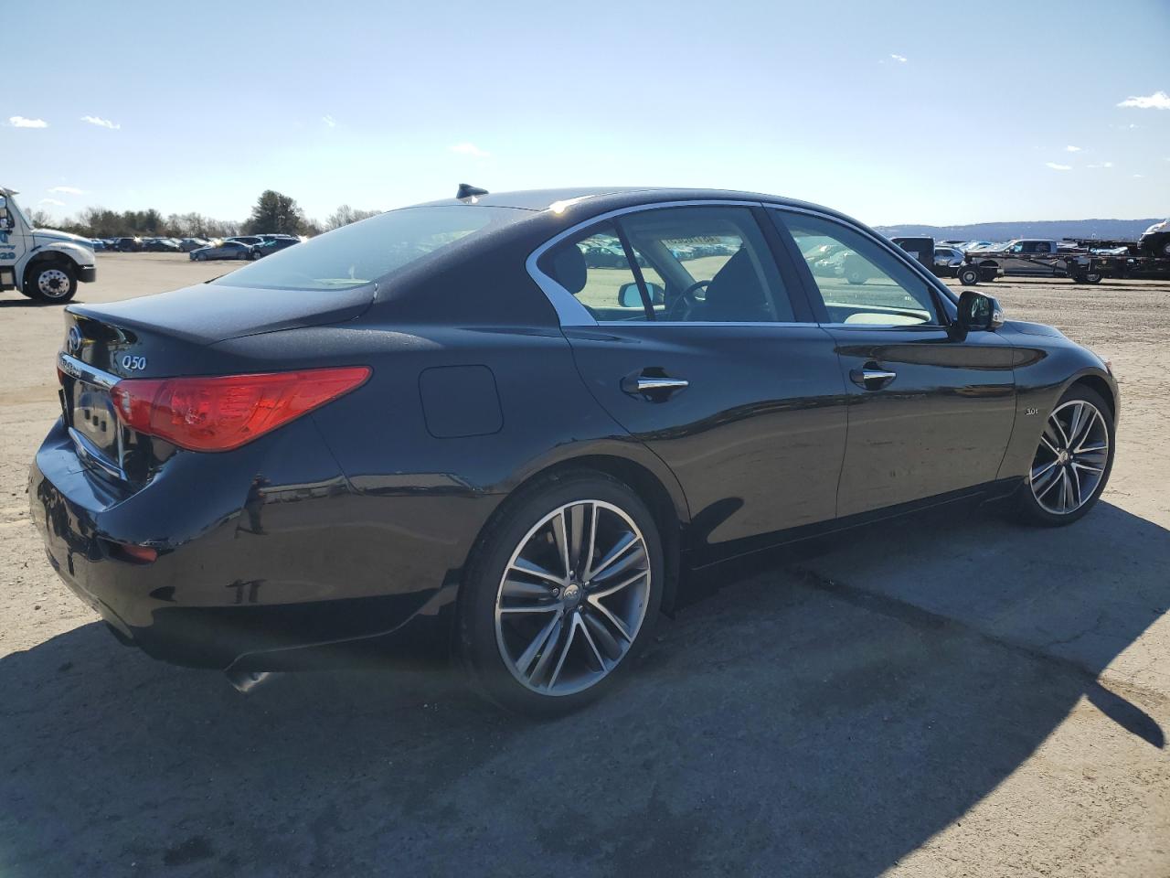 2017 Infiniti Q50 - Image 3