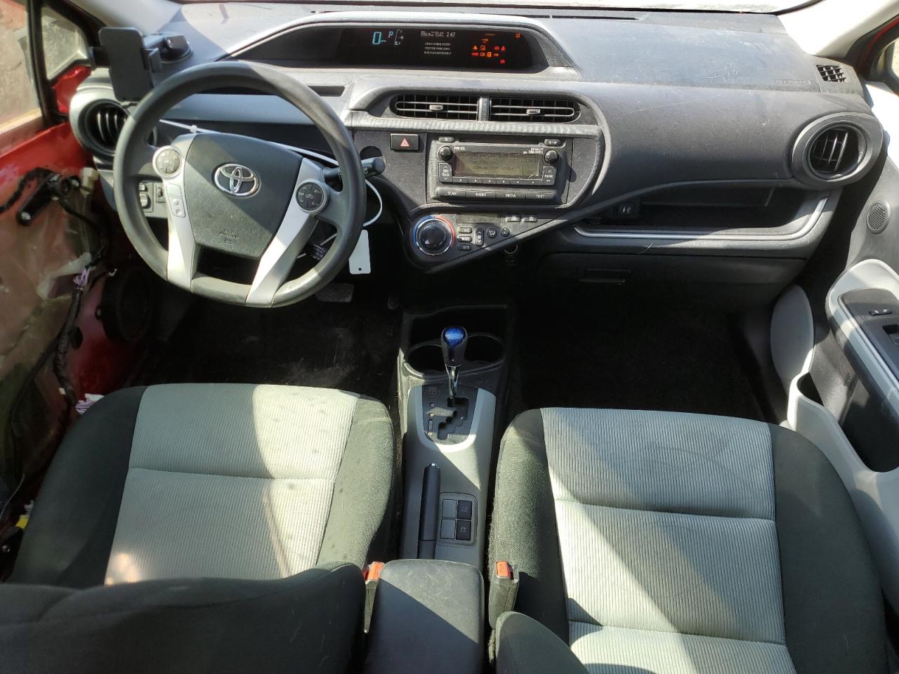 2014 Toyota Prius - Image 8