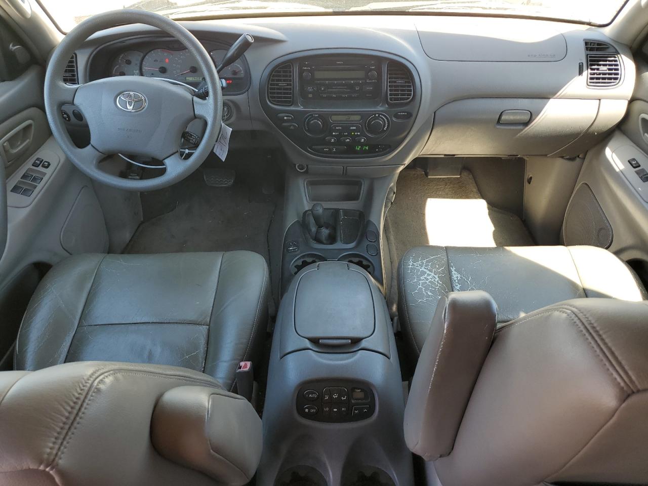 2004 Toyota Sequoia - Image 8