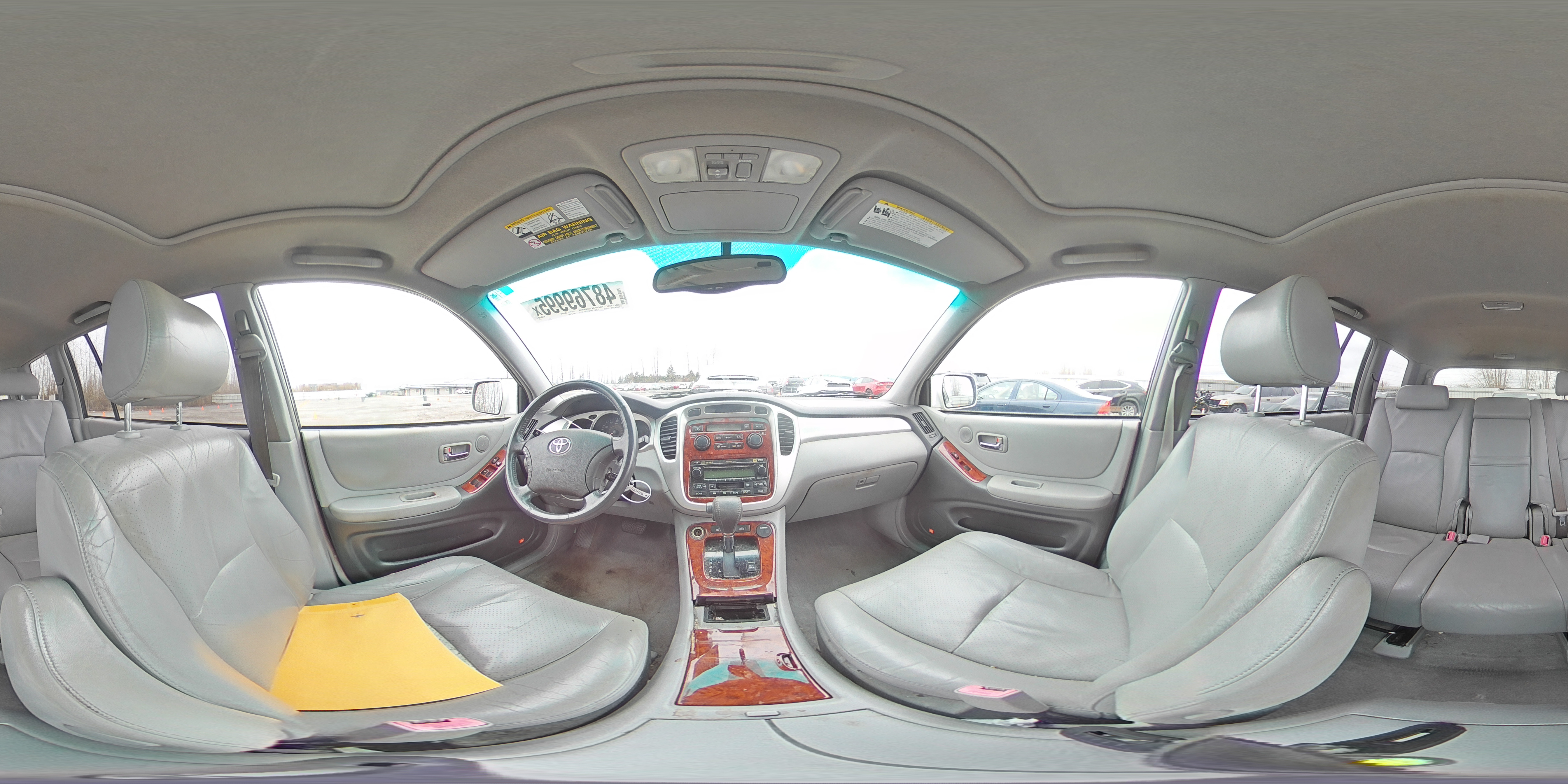 2005 Toyota Highlander - Image 13