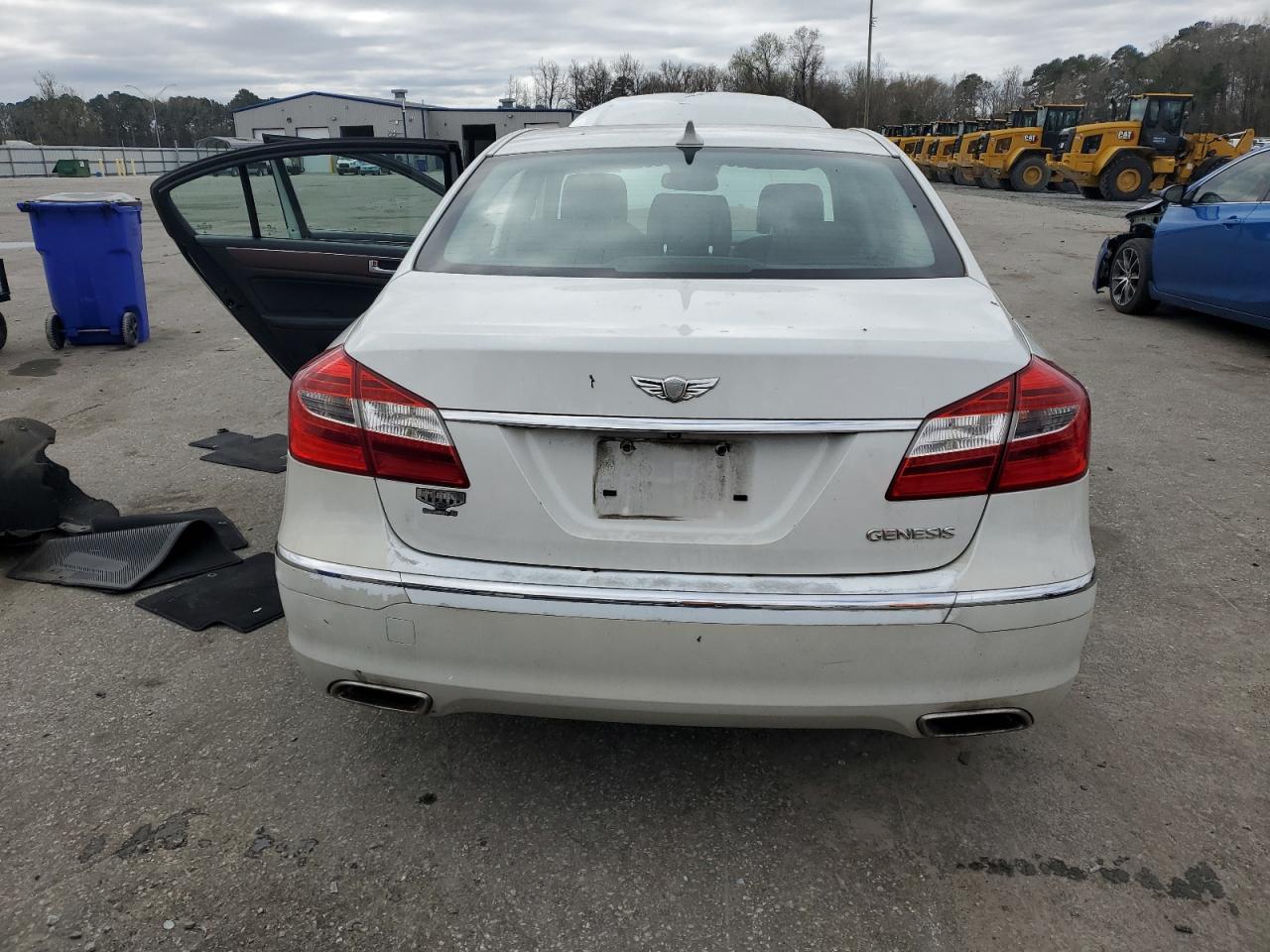 2013 Hyundai Genesis - Image 6
