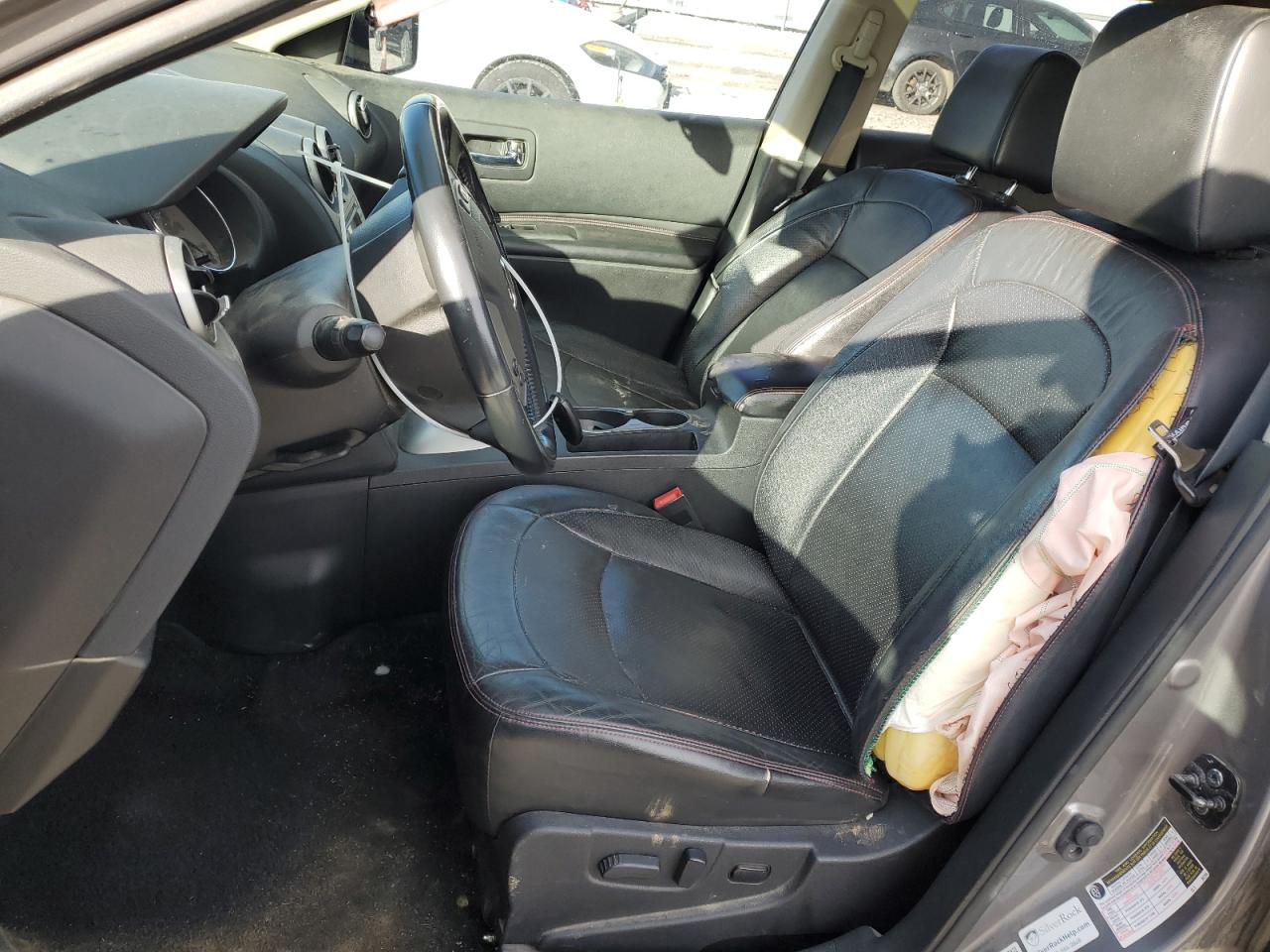 2011 Nissan Rogue - Image 7