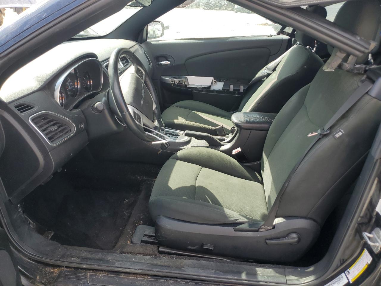 2011 Chrysler 200 - Image 7