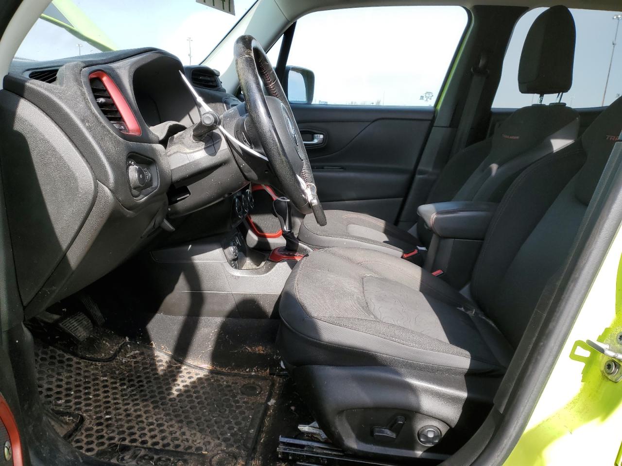 2017 Jeep Renegade - Image 7