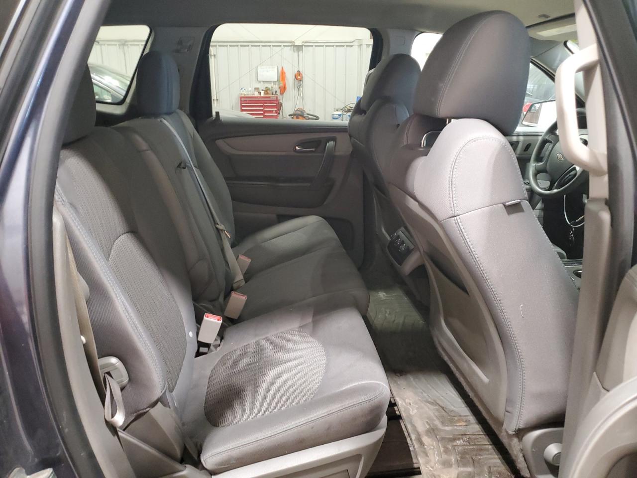 2014 Chevrolet Traverse - Image 11