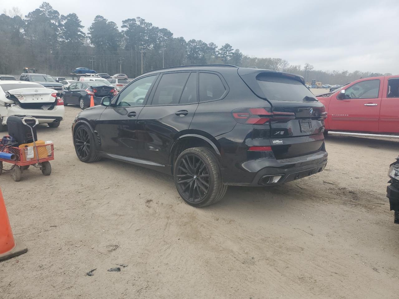 2024 BMW X5 - Image 2