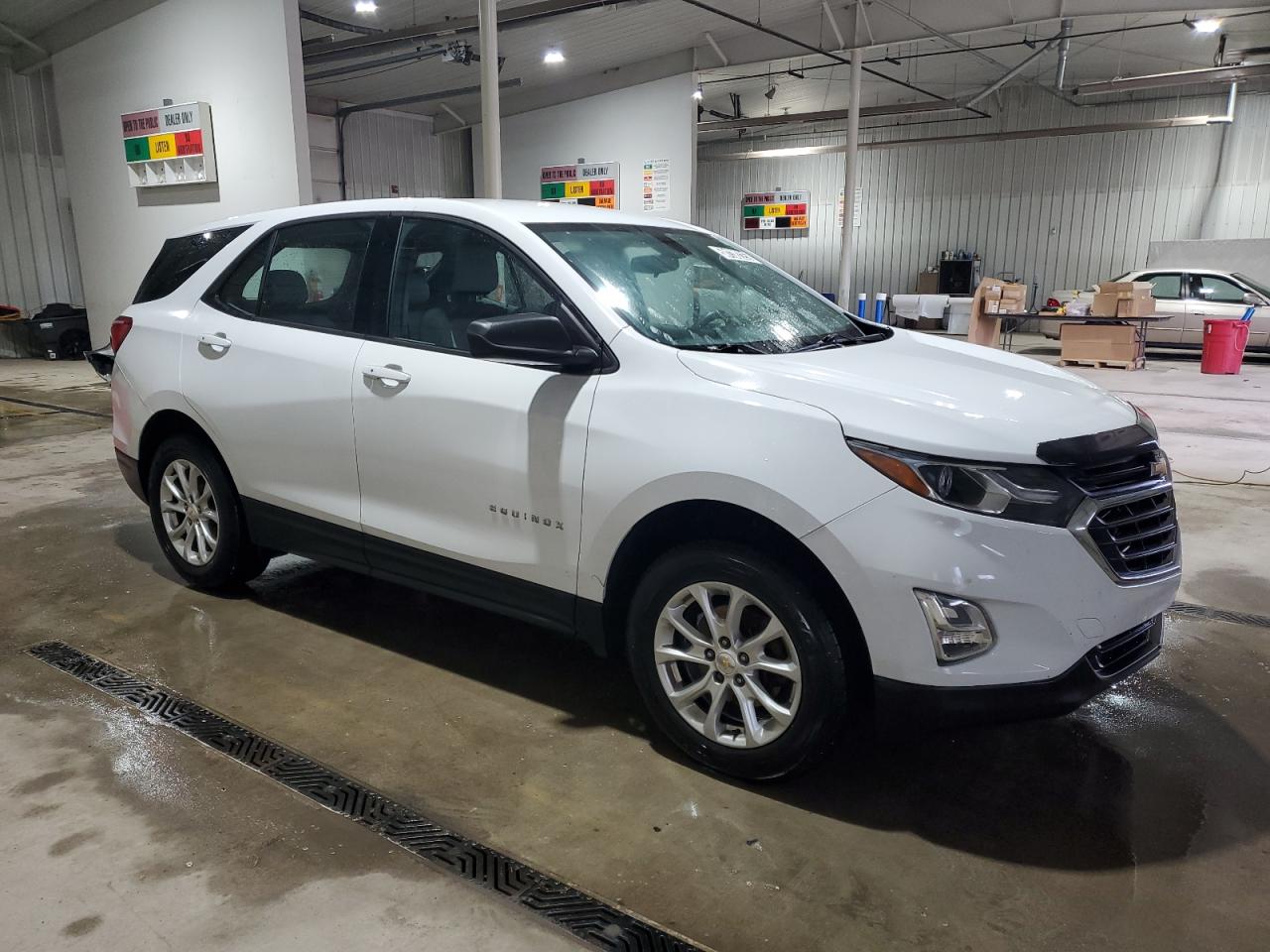 2GNAXREV3J6237980 CHEVROLET EQUINOX 2018