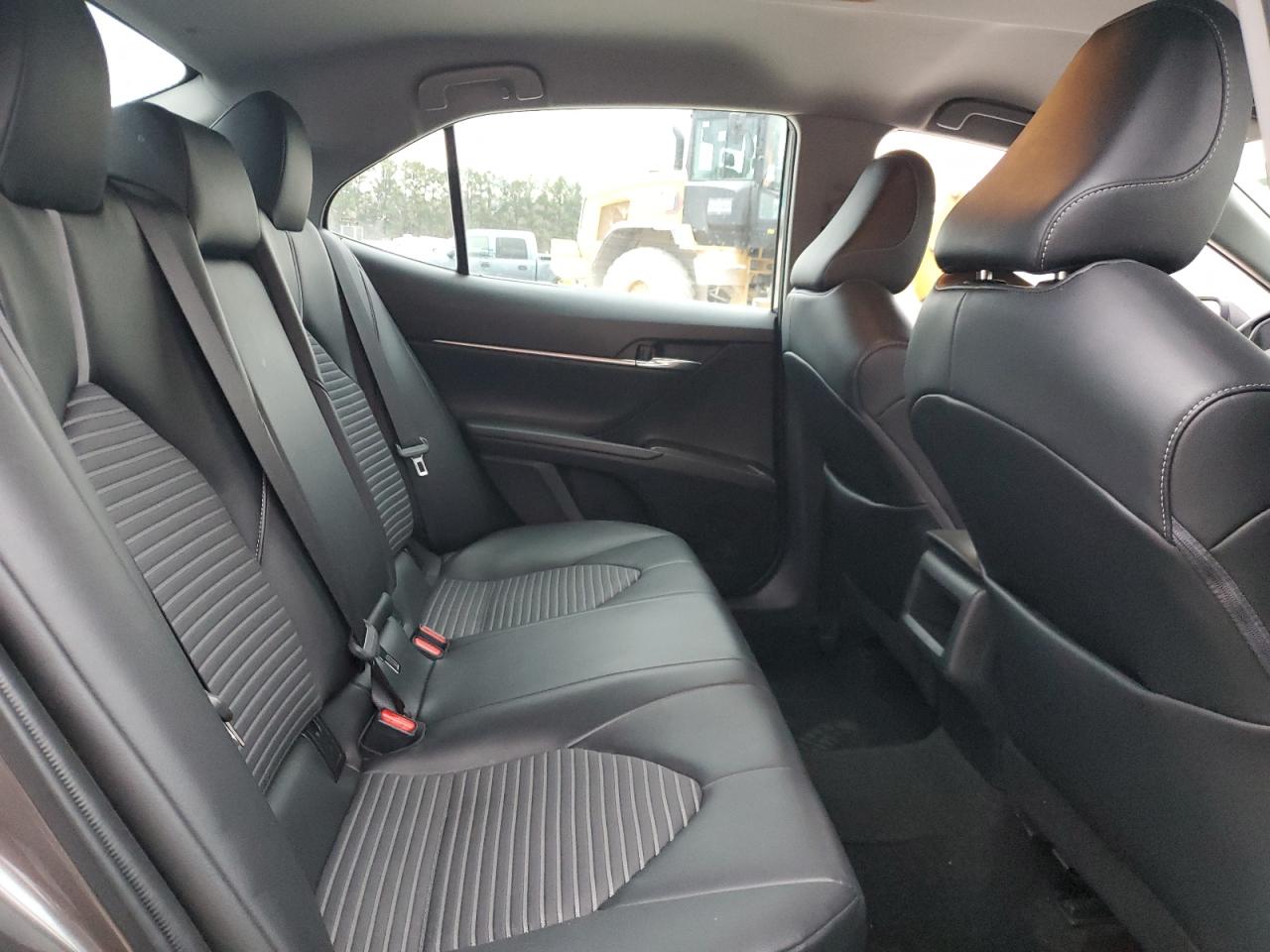 2022 Toyota Camry - Image 10