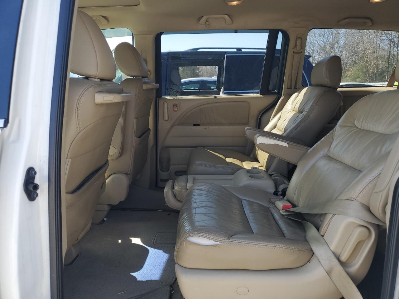 2008 Honda Odyssey - Image 11