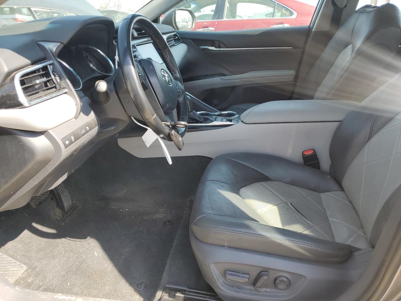 4T1B11HK5JU159667 TOYOTA CAMRY 2018