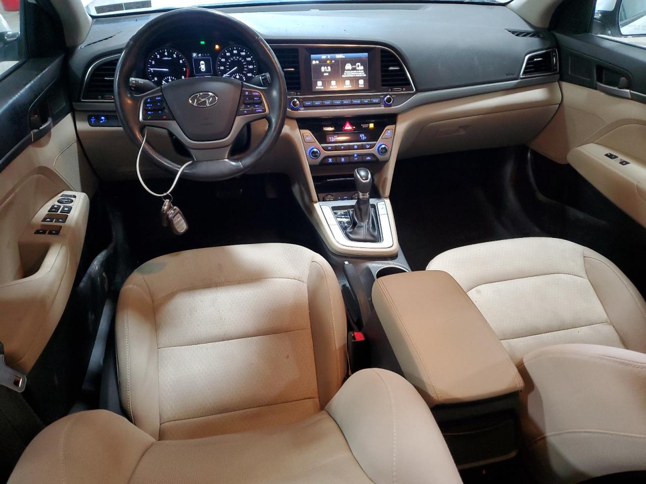 2017 Hyundai Elantra - Image 8