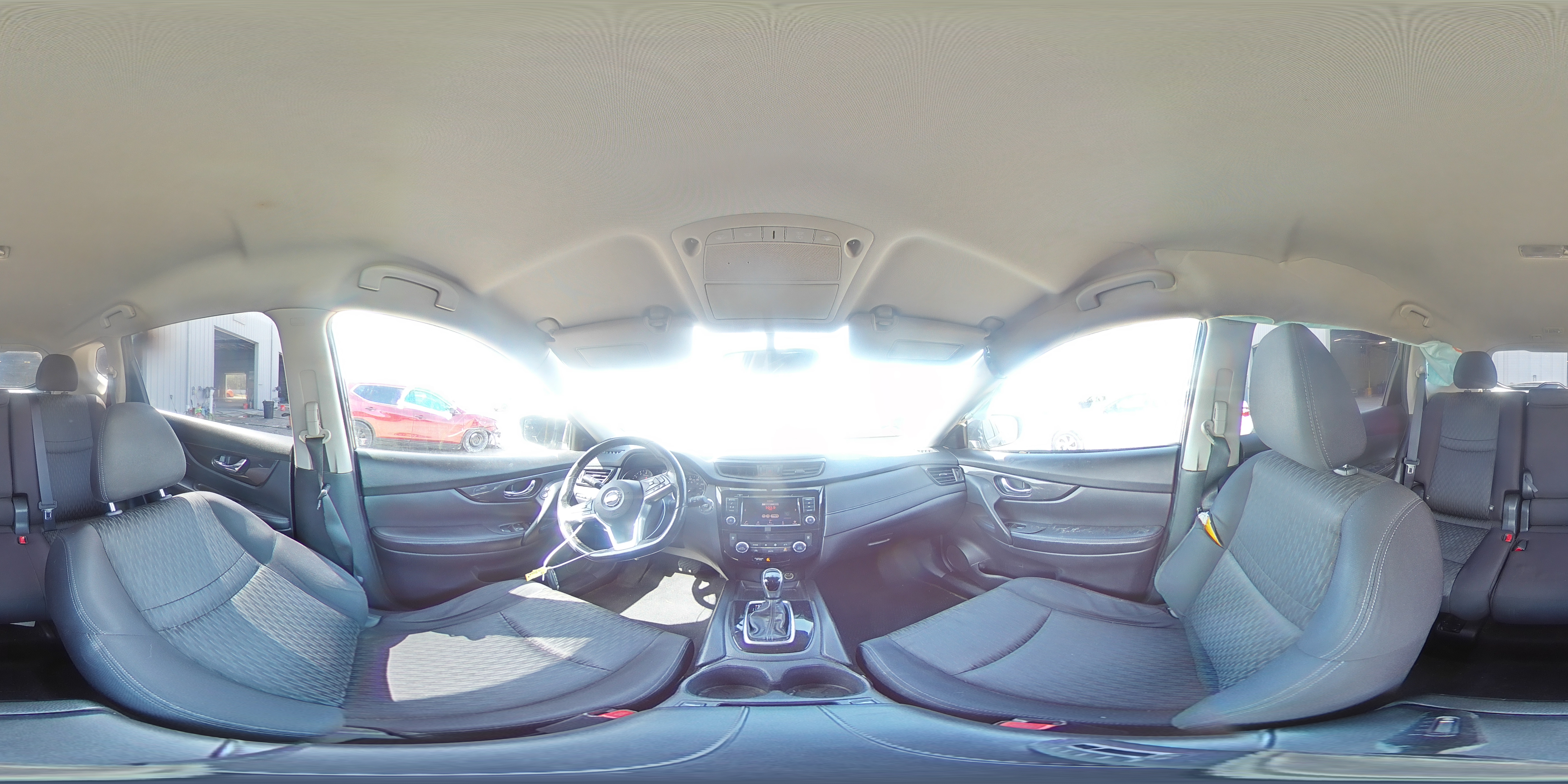 2018 Nissan Rogue - Image 15