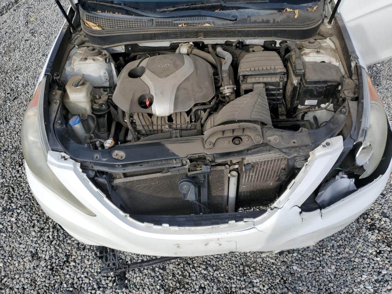 2011 Hyundai Sonata - Image 13
