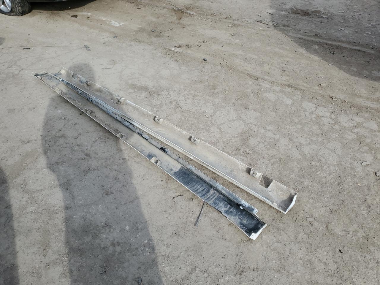 2012 Chrysler 300 - Image 12