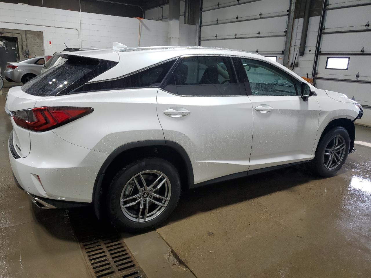 2019 Lexus RX - Image 3