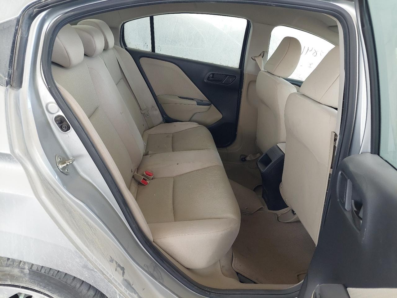 MRHGM6628JT031042 - 2018 Honda CITY - #48086065