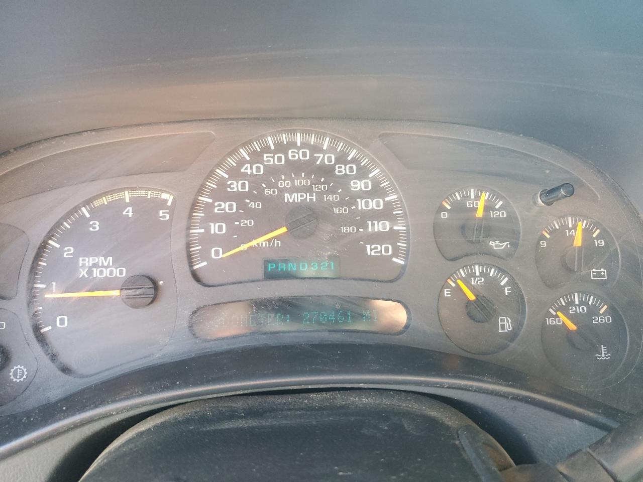 2004 Chevrolet Silverado - Image 9
