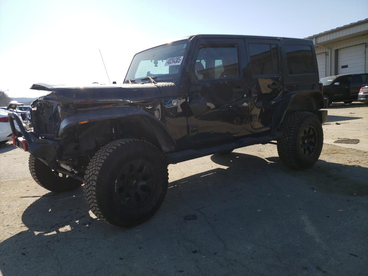 2013 Jeep Wrangler Unlimited Sahara продається в Louisville, KY - Front End
