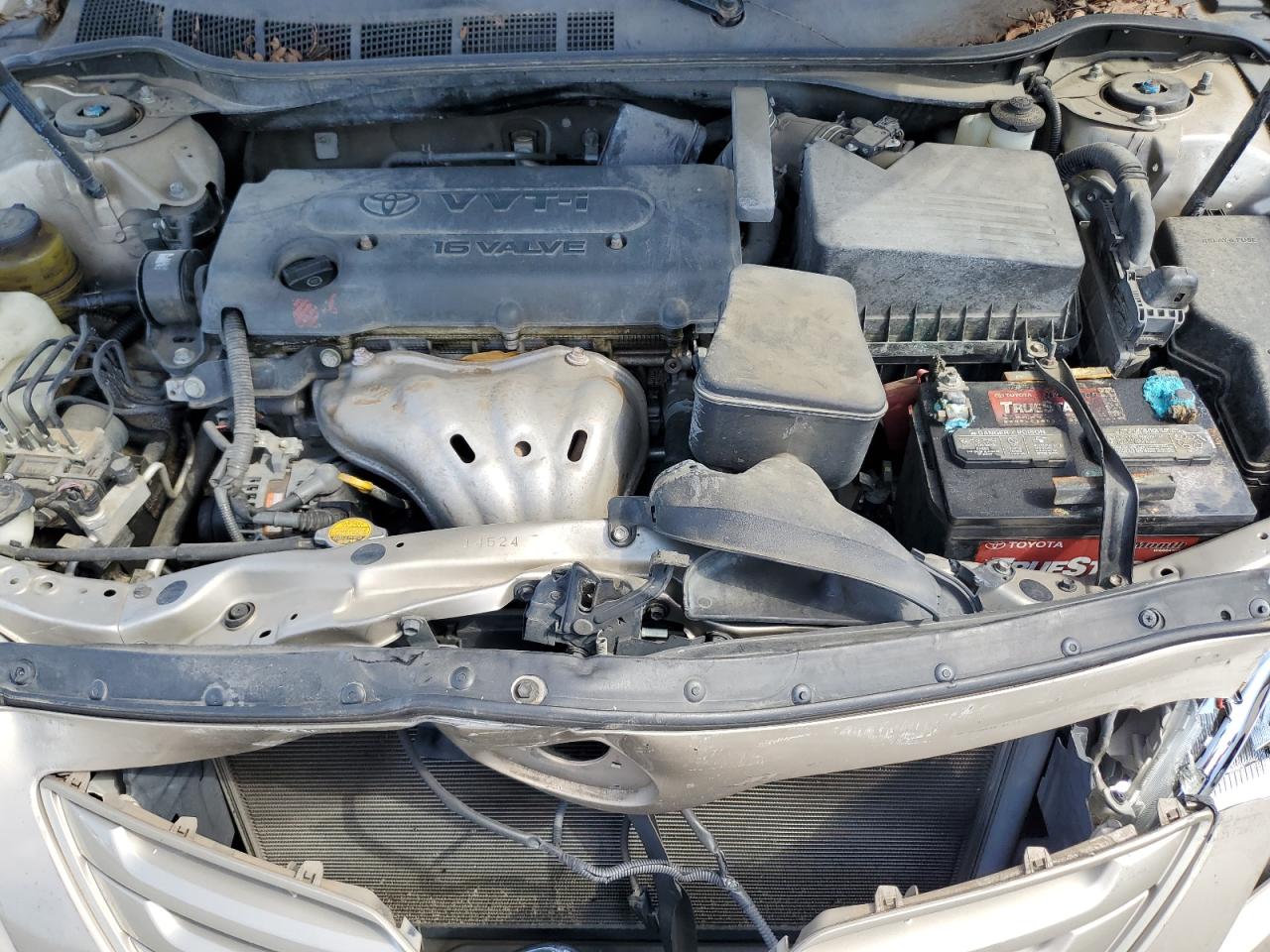 2009 Toyota Camry - Image 12