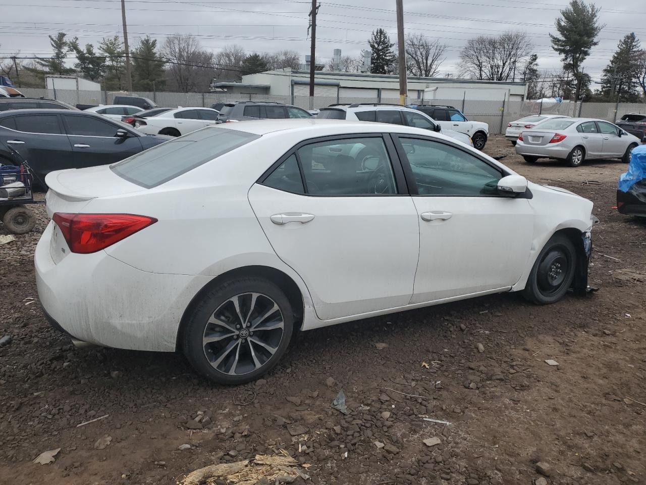 2T1BURHE6HC886795 TOYOTA COROLLA 2017