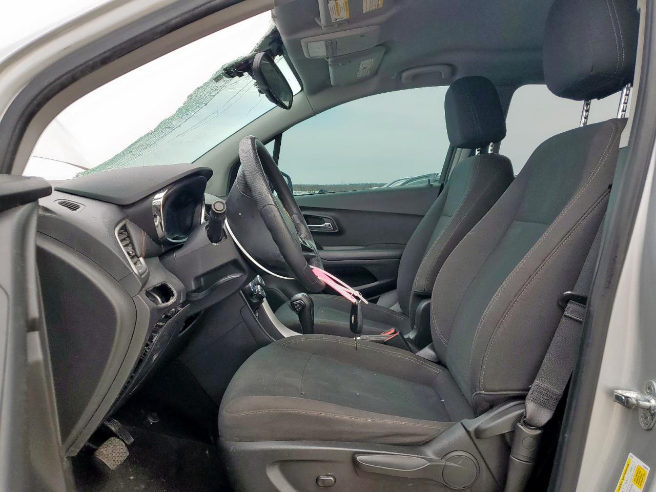 KL7CJKSB7LB326923 CHEVROLET TRAX 2020