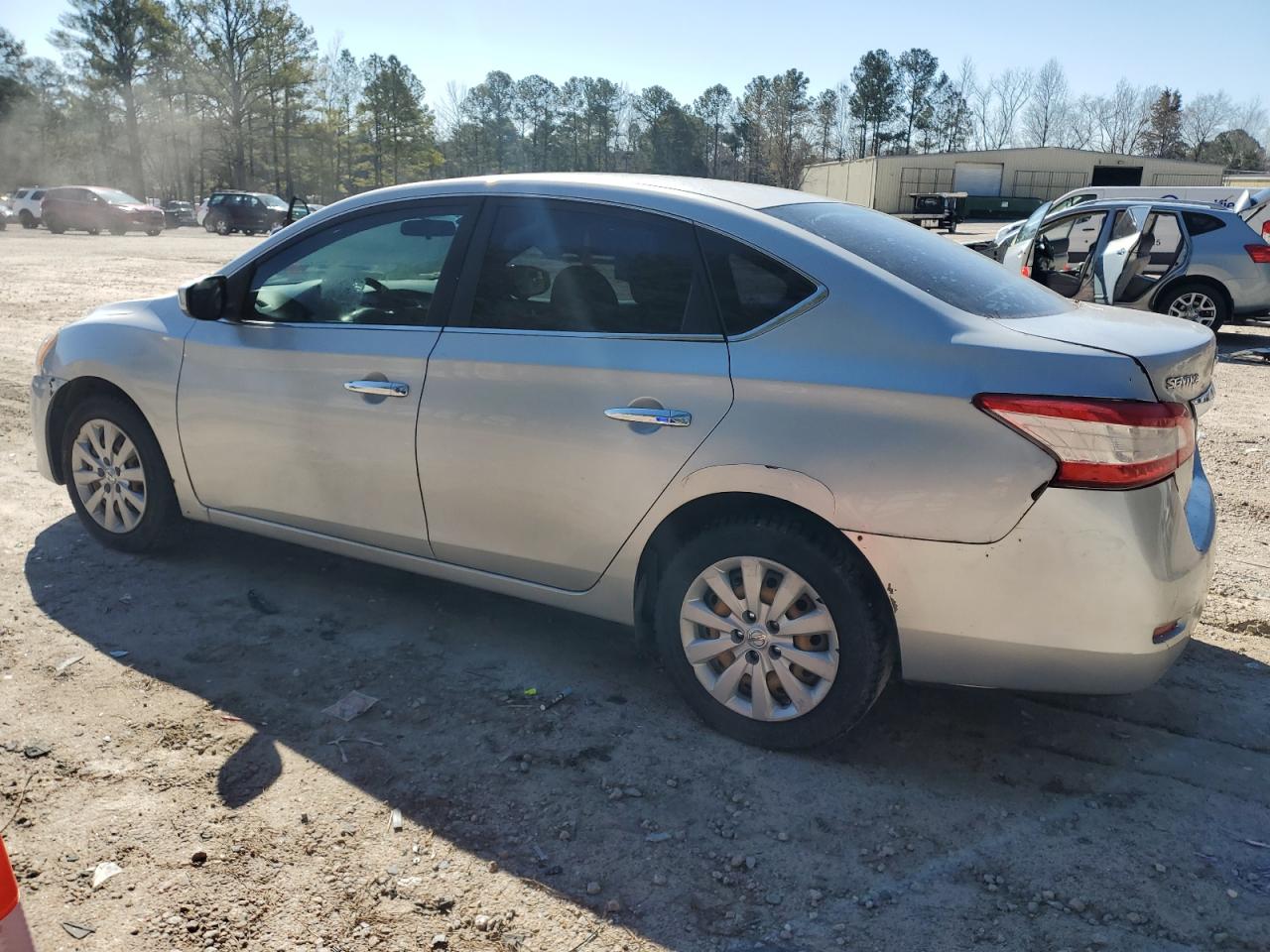 2014 Nissan Sentra - Image 2