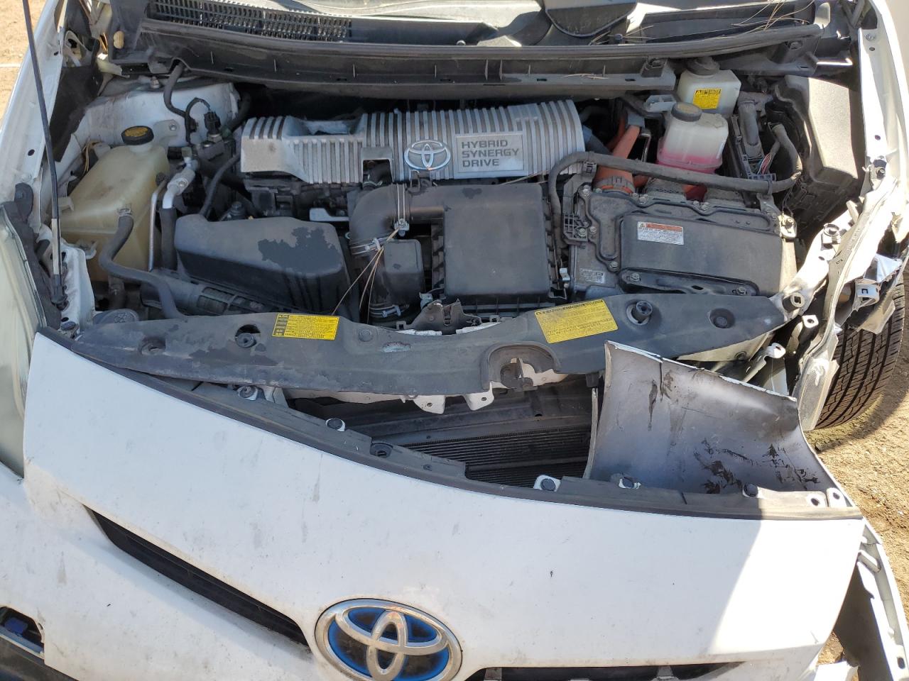 2013 Toyota Prius - Image 11