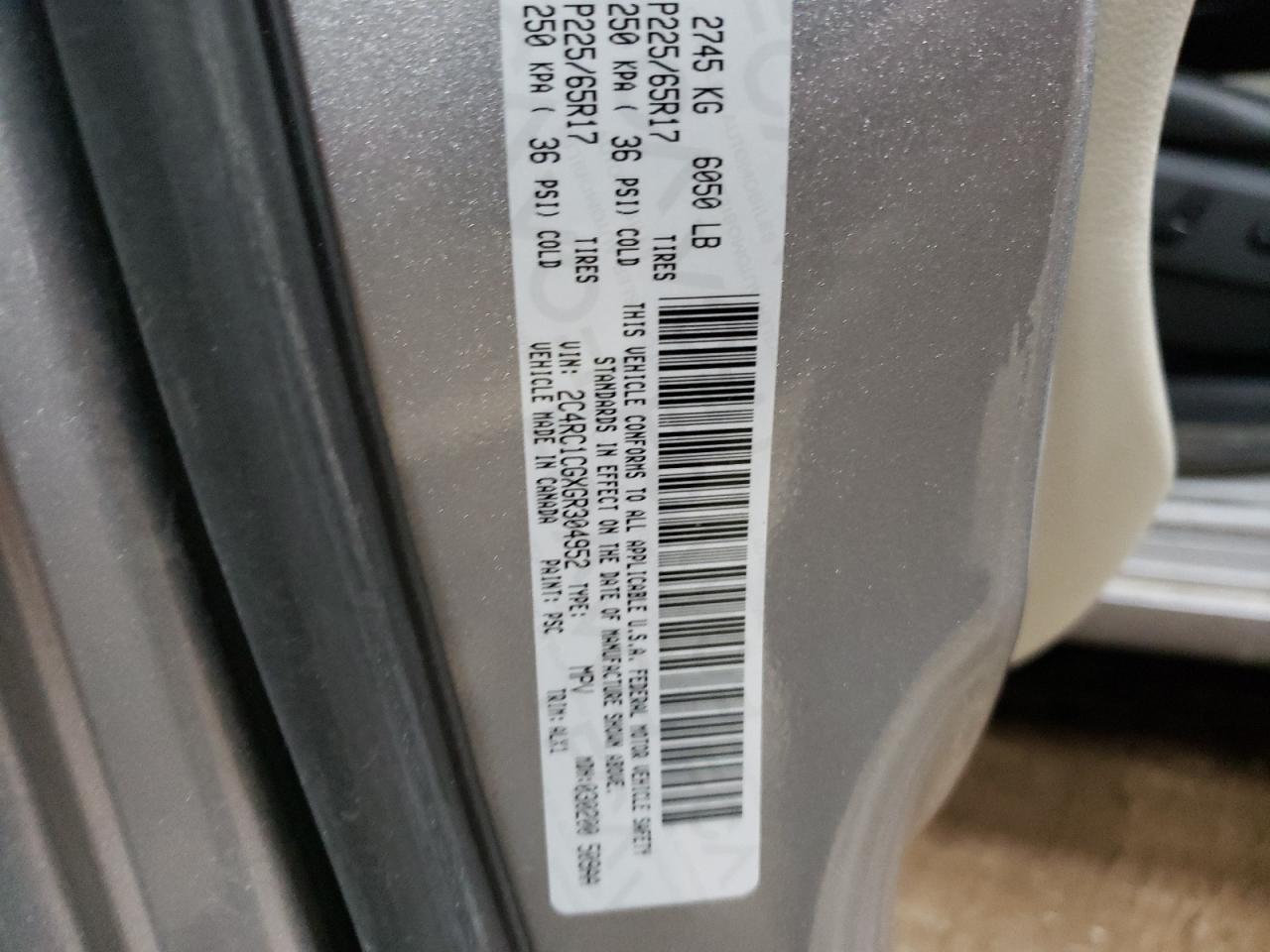 2016 Chrysler Town & Country Touring L VIN: 2C4RC1CGXGR304952 Lot: 50646505