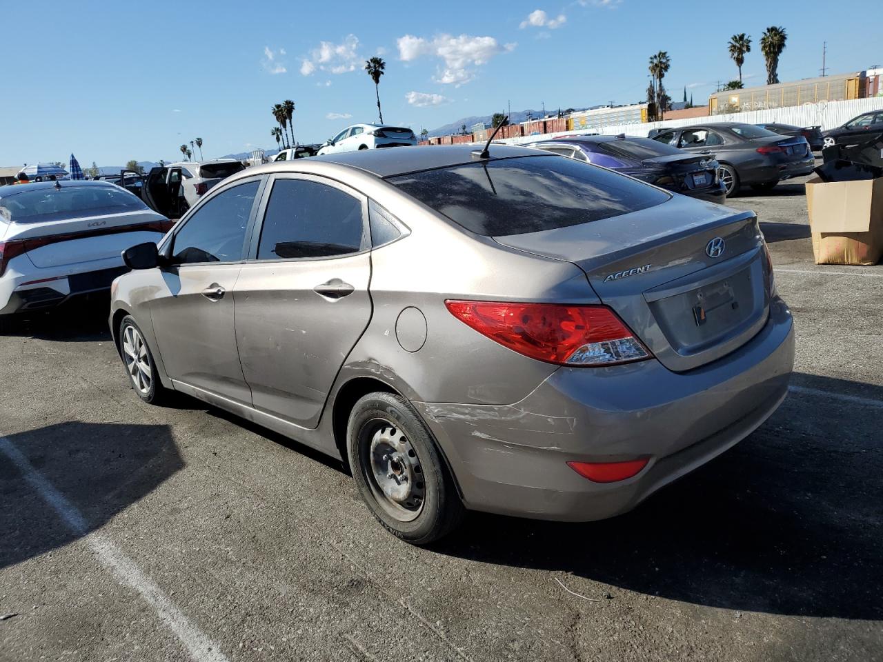 2014 Hyundai Accent - Image 2