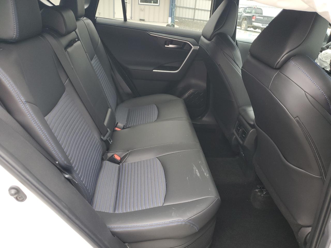 2T3E6RFV1RW063757 TOYOTA RAV4 2024