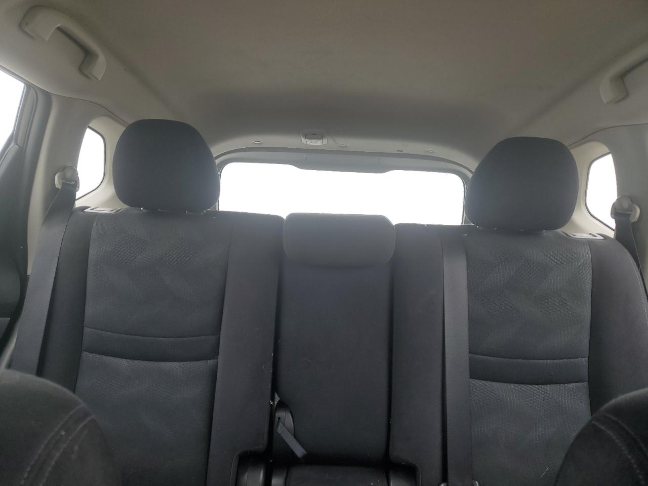 JN8AT2MV4GW143235 NISSAN ROGUE 2016