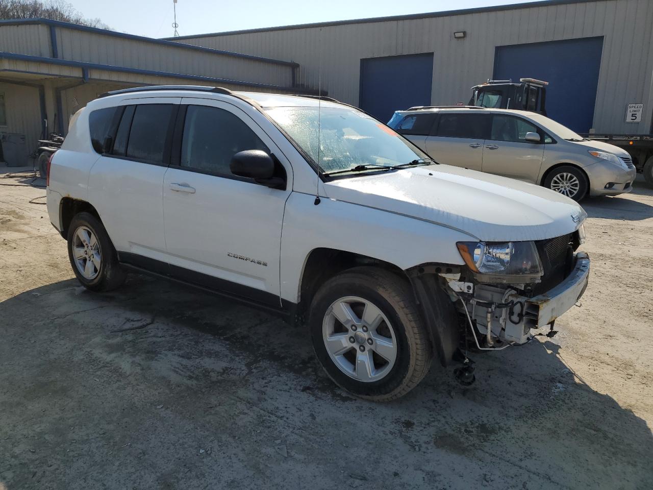 2016 Jeep Compass - Image 4