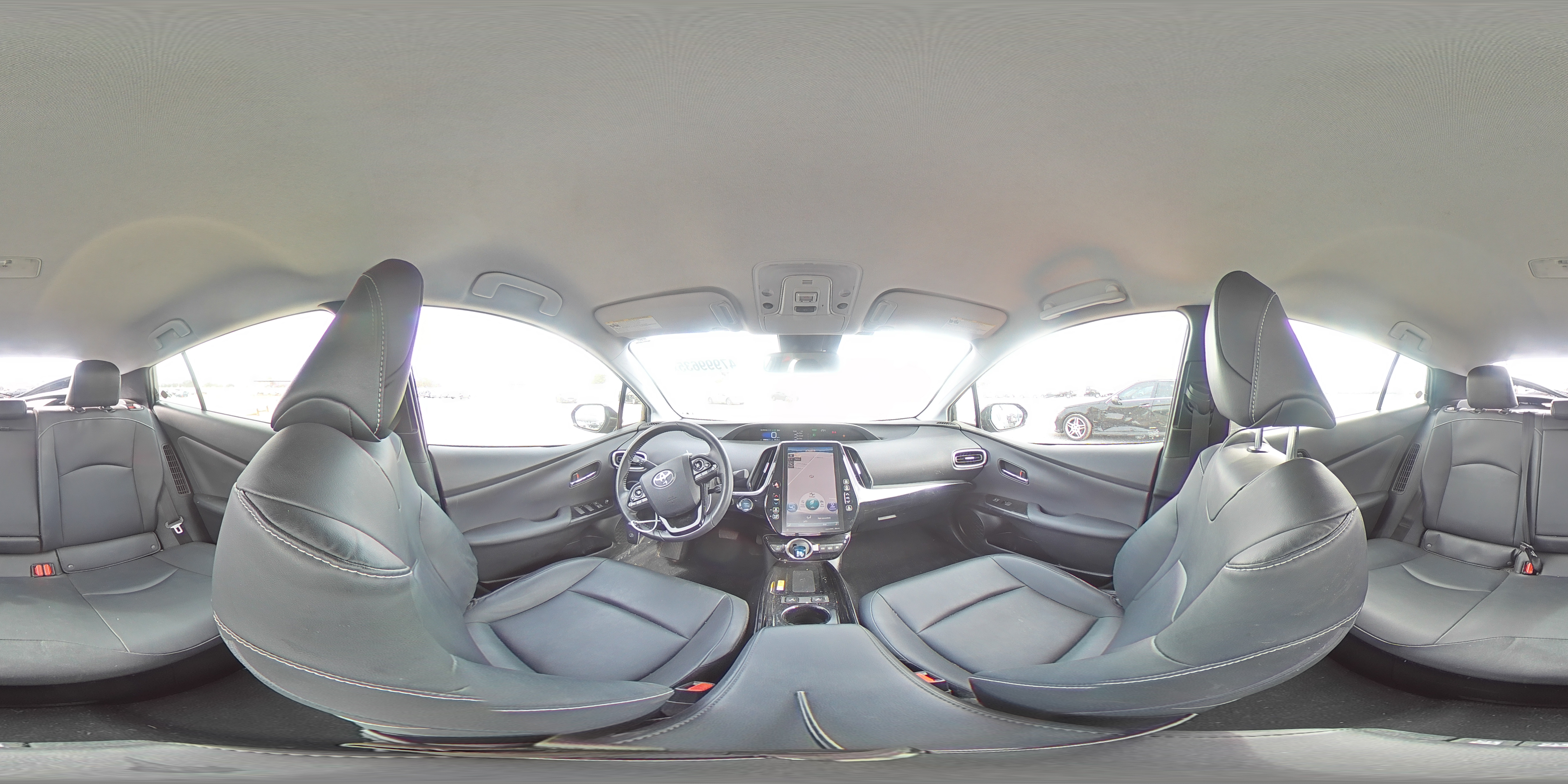 2020 Toyota Prius - Image 13