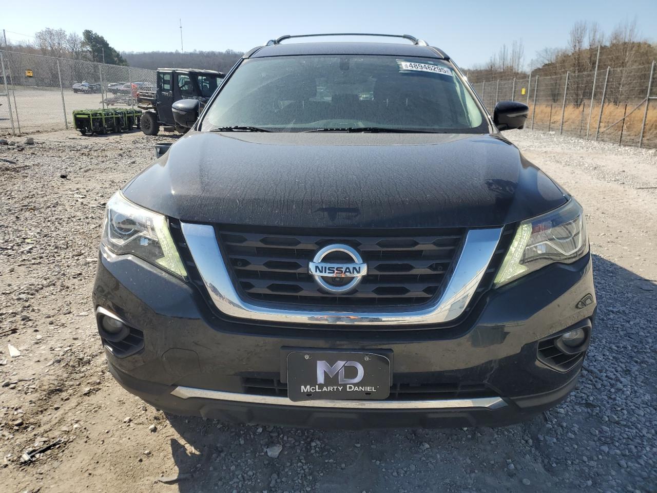 2017 Nissan Pathfinder - Image 5