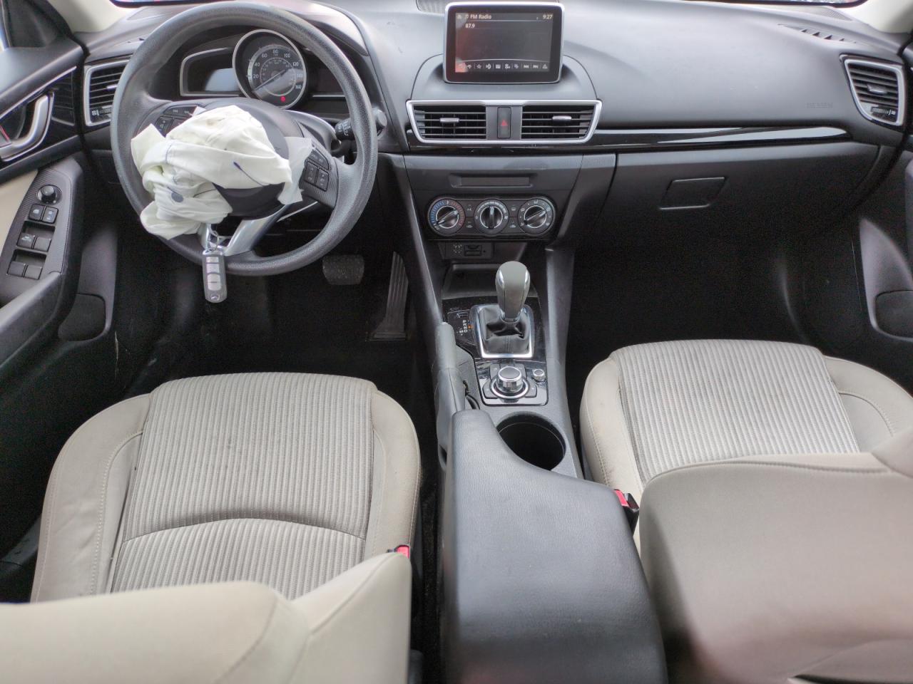 2016 Mazda 3 - Image 8