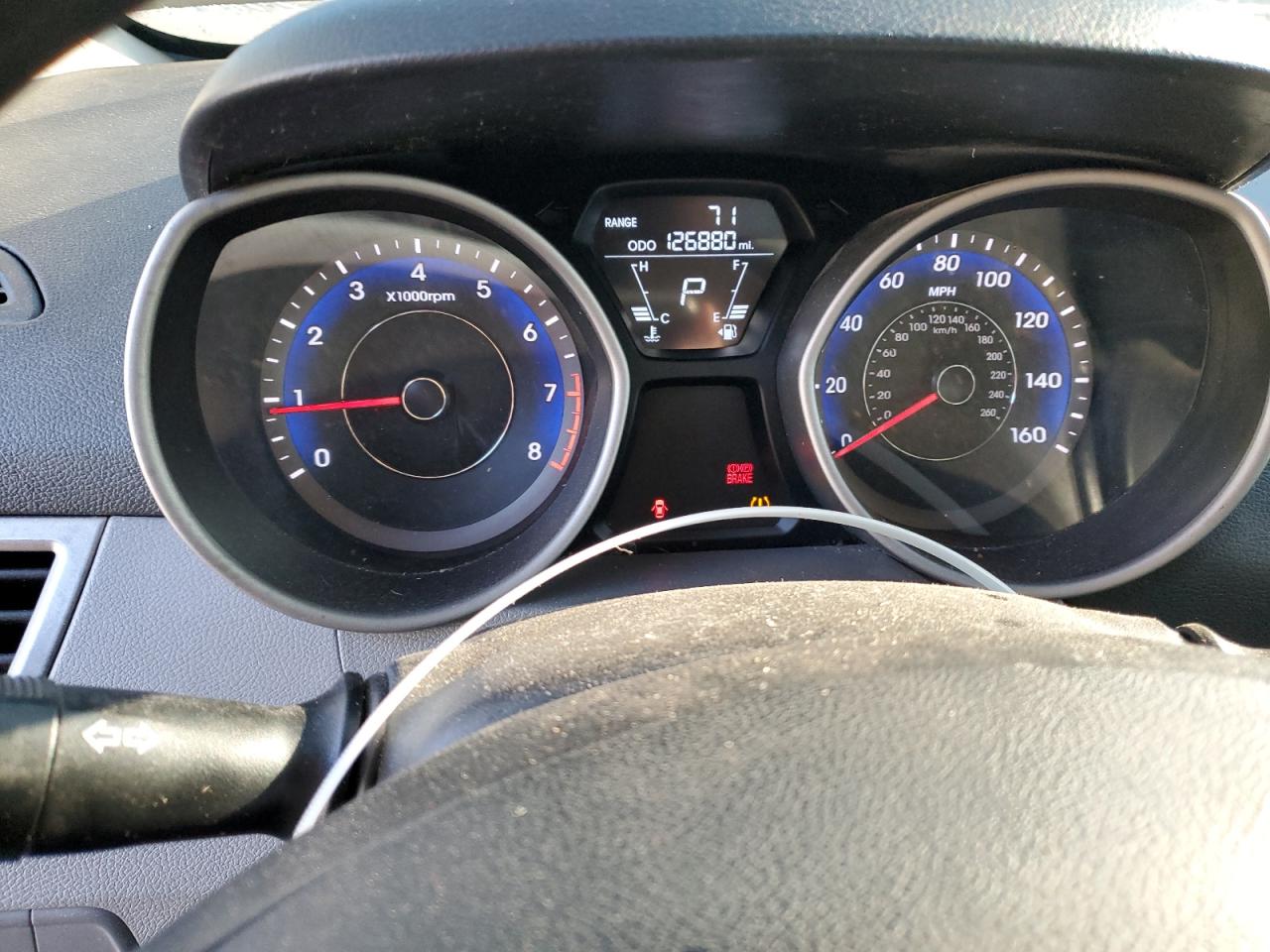2013 Hyundai Elantra - Image 9