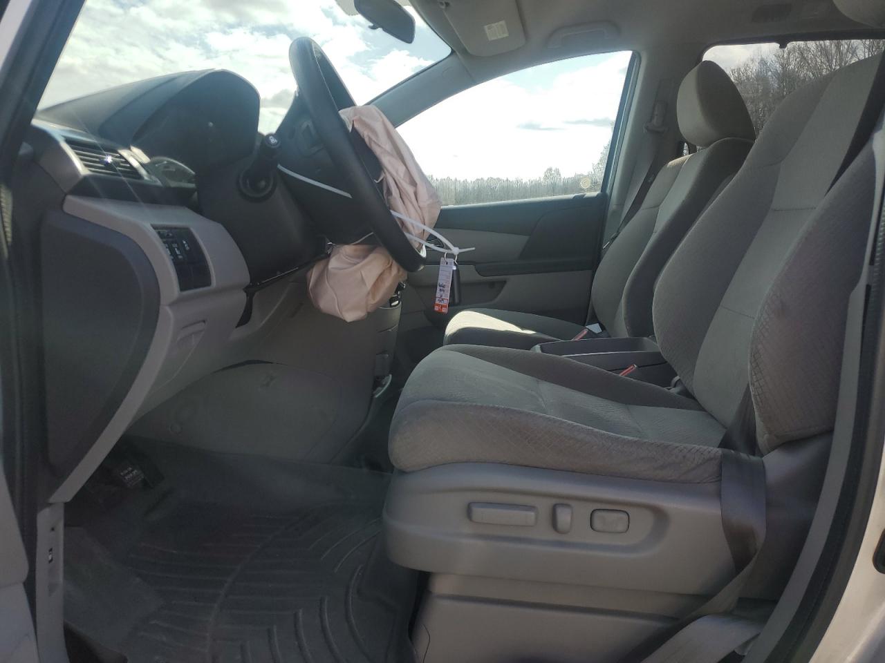 2015 Honda Odyssey - Image 7