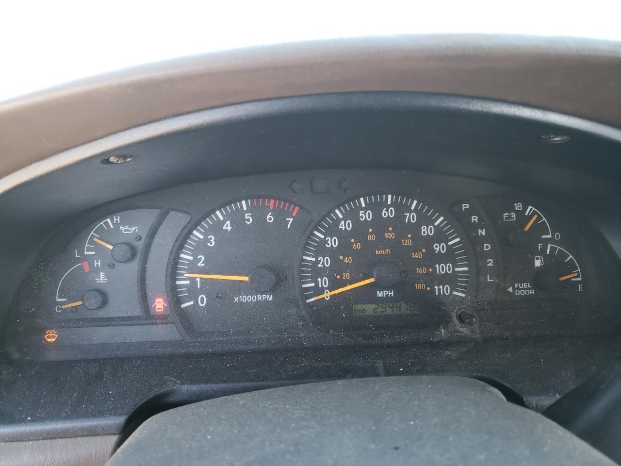 2004 Toyota Tundra - Image 9