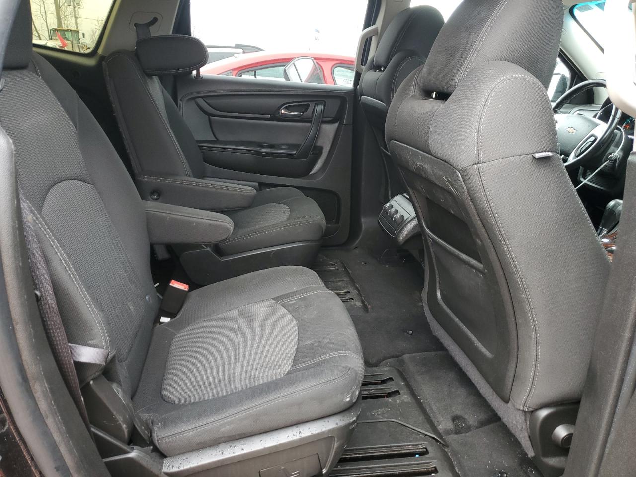 2014 Chevrolet Traverse - Image 11